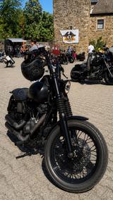 Harley-Davidson Dyna Street Bob  - Motorräder in Solingen
