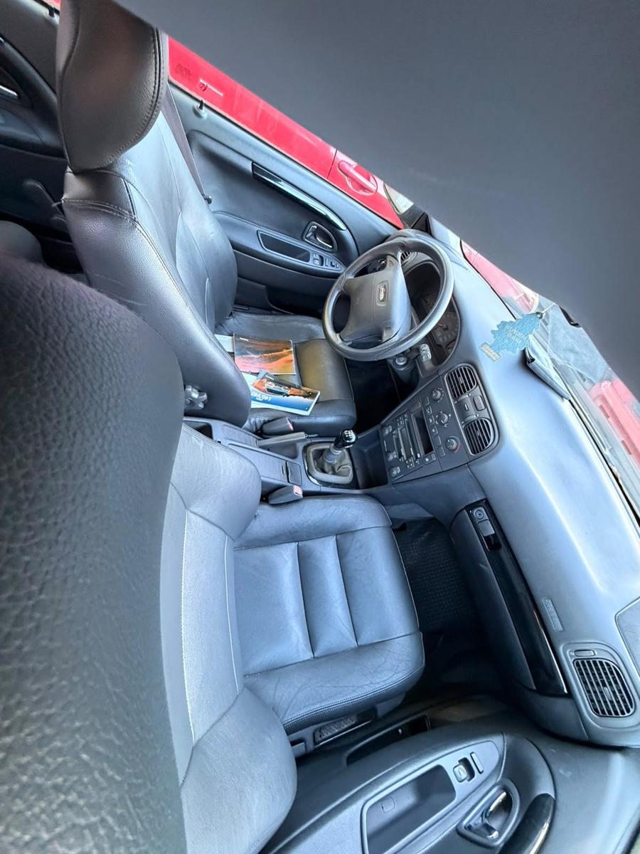 Volvo V40 2007 — engine