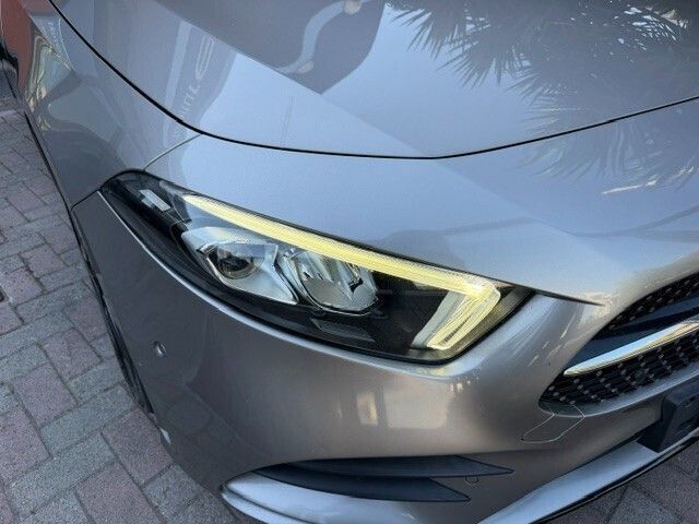 Mercedes-Benz Mercedes-benz A 200 d Premium AMG imagem 3