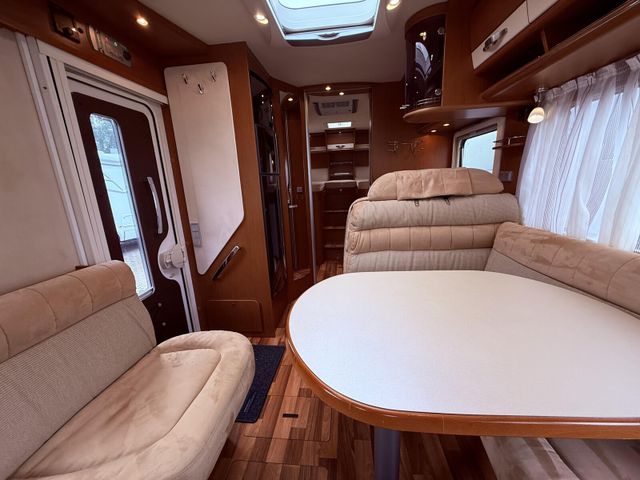HYMER ERIBA HYMERCAR B-Klasse 678 NAVIKAMSATTVKLIMABACKOFENSOLA