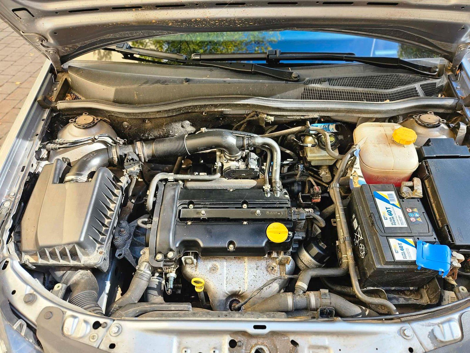 Opel Astra 2005 — photo 9