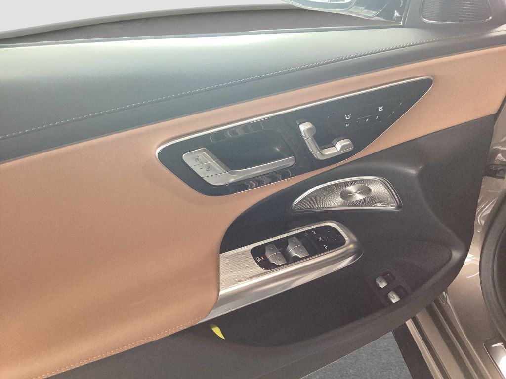 Fahrzeugabbildung Mercedes-Benz E 53 HYBRID 4M+ AMG*DISTR*PANO*V-Max*MASSAGE*AHK