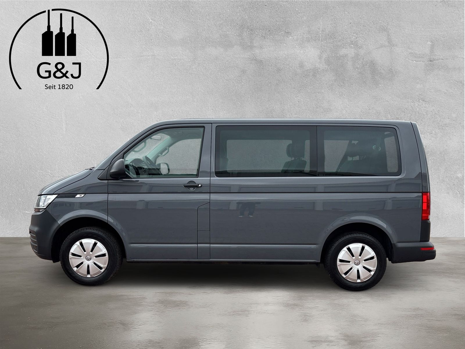 Fahrzeugabbildung Volkswagen T6.1 Transporter Kombi 2.0 TDI AHK PDC 8-Sitzer