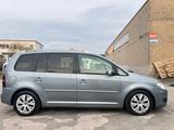 Volkswagen Touran Highline - gebrauchte VW Touran aus dem Jahr 2008