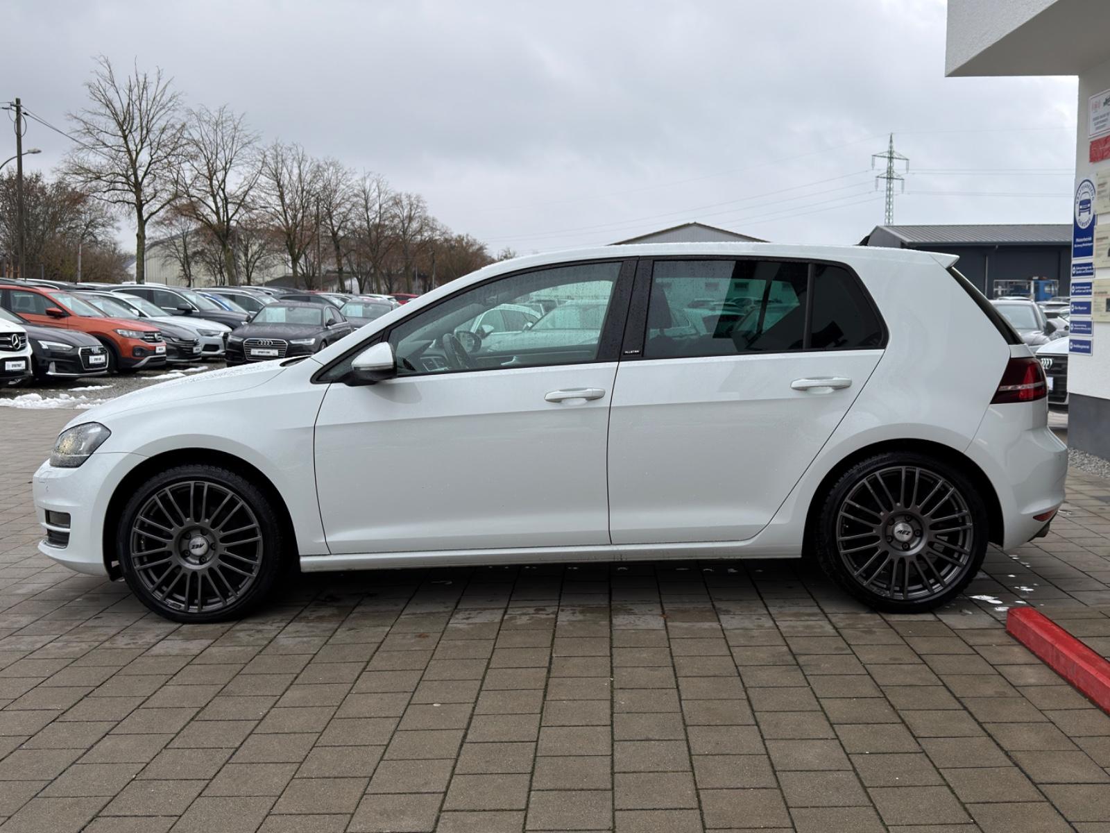 Volkswagen Golf VII Lim. 2,0 TDI DSG Allstar Navi Bi-Xenon