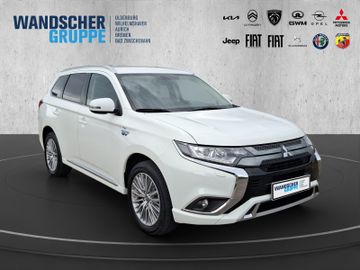 Mitsubishi Outlander 2.4 PHEV Basis Kam.+KeyLess+SHZ+LM+PDC