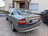 Opel Vectra 1.6 Limosine+1.Hand+Klima+53000KM+top - graue Opel Vectra