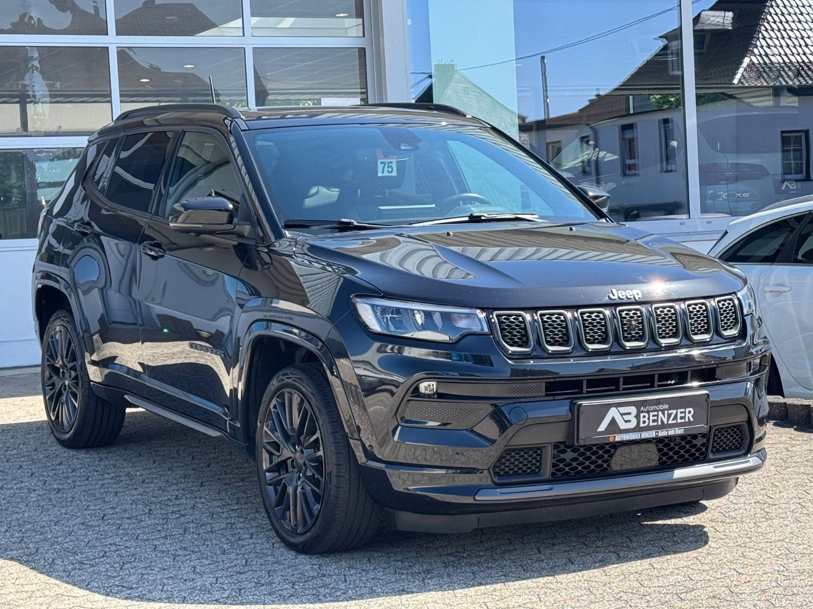 Fahrzeugabbildung Jeep Compass S Plug-In Hybrid 4WD/360°Cam/Leder/Pano/