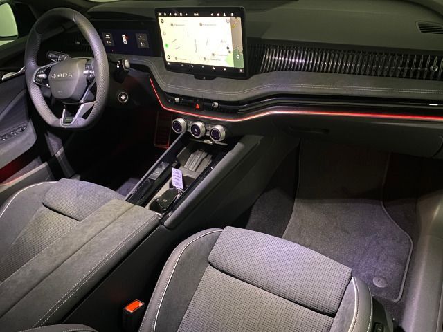 Superb Combi Sportline 2.0 TDI DSG AHK+NAVI+MATR