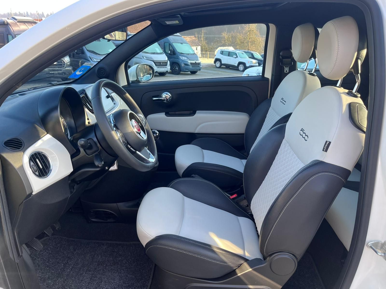 Fahrzeugabbildung Fiat 500 Dolcevita Hybrid