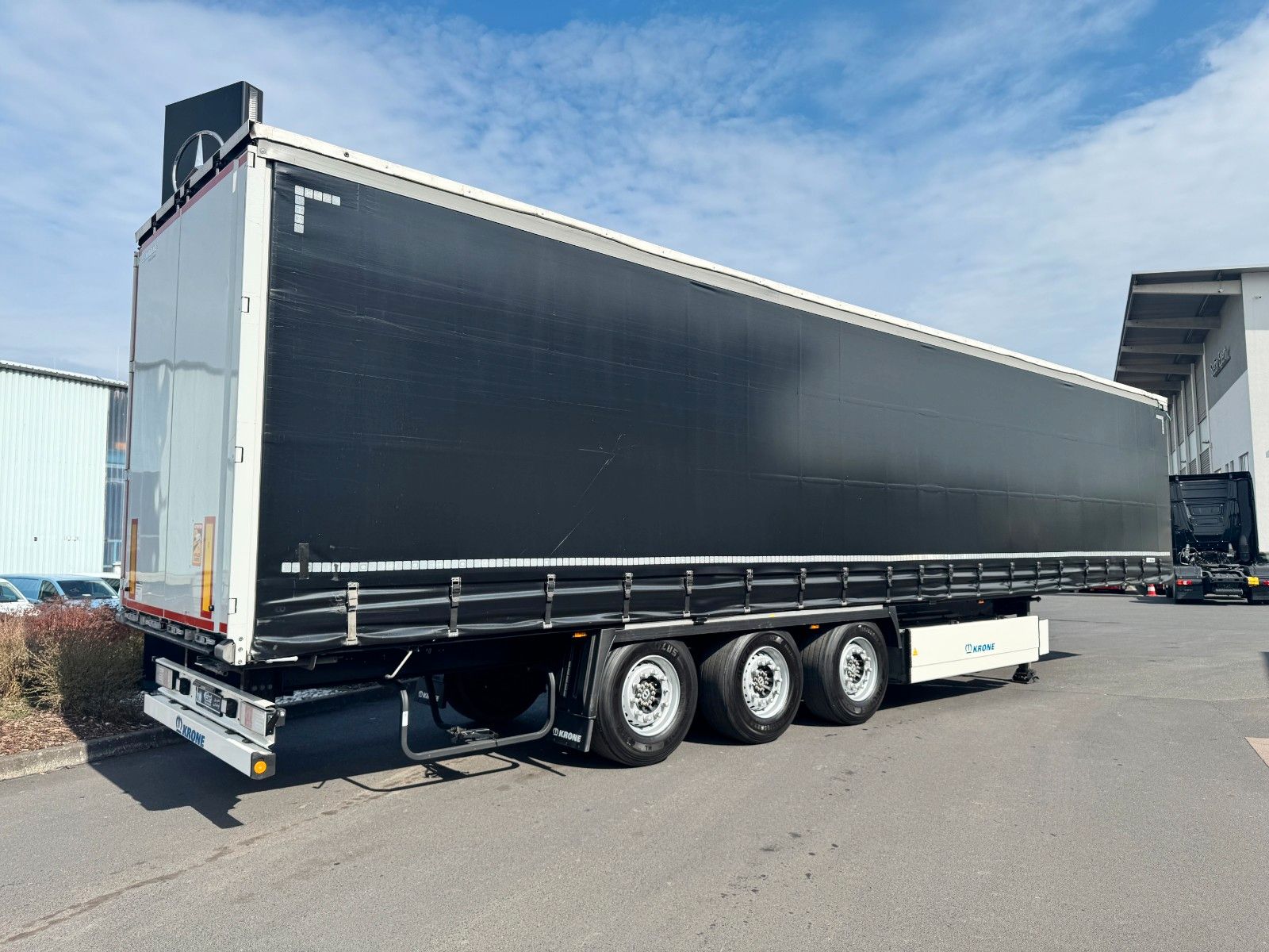 Fahrzeugabbildung Krone SD Auflieger 2x Lift Palettenkasten Schiebeverd.