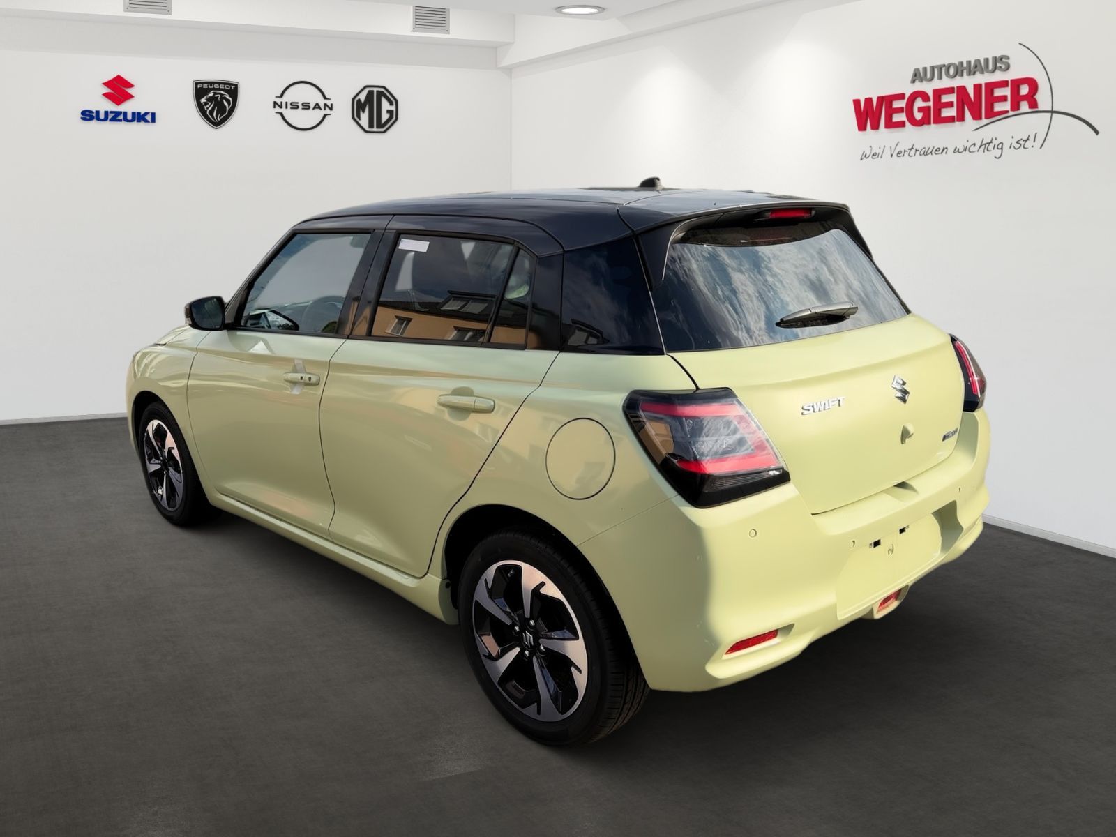 Suzuki SWIFT COMFORT+ CVT HYBRID imagem 3