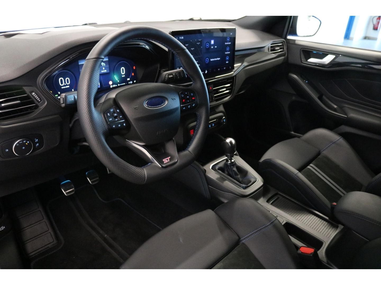 Fahrzeugabbildung Ford Focus ST X, EDITION, TRACK-PACK HUD Navi Digital