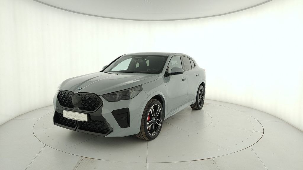 Image of BMW X2