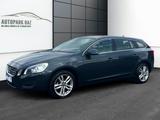 Volvo V60 Kombi Momentum AUTOMATIK *KLIM*SH*ALU*AHK* - gebrauchte Volvo V60 aus dem Jahr 2012
