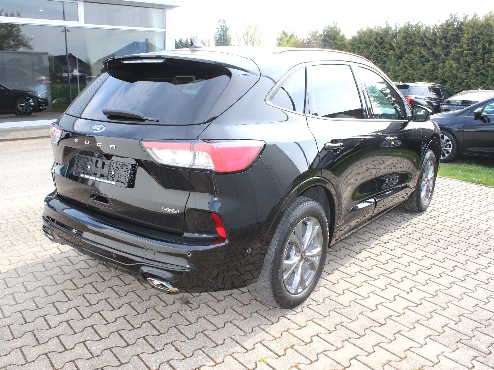 Fahrzeugabbildung Ford Kuga Plug-In Hybrid ST-Line X 2,5 Duratec