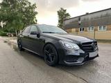 Mercedes-Benz E 400 LIMOUSINE  VOLLAUSSTATTUNG *8FACH-BEREIFT* - Mercedes-Benz: Limo