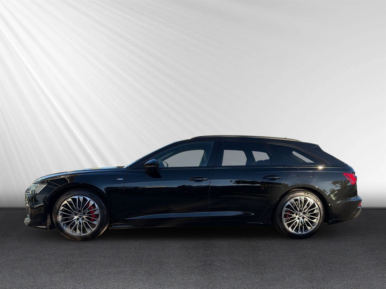 Audi A6 Avant sport 55 TFSI e quattro S tronic imagem 2