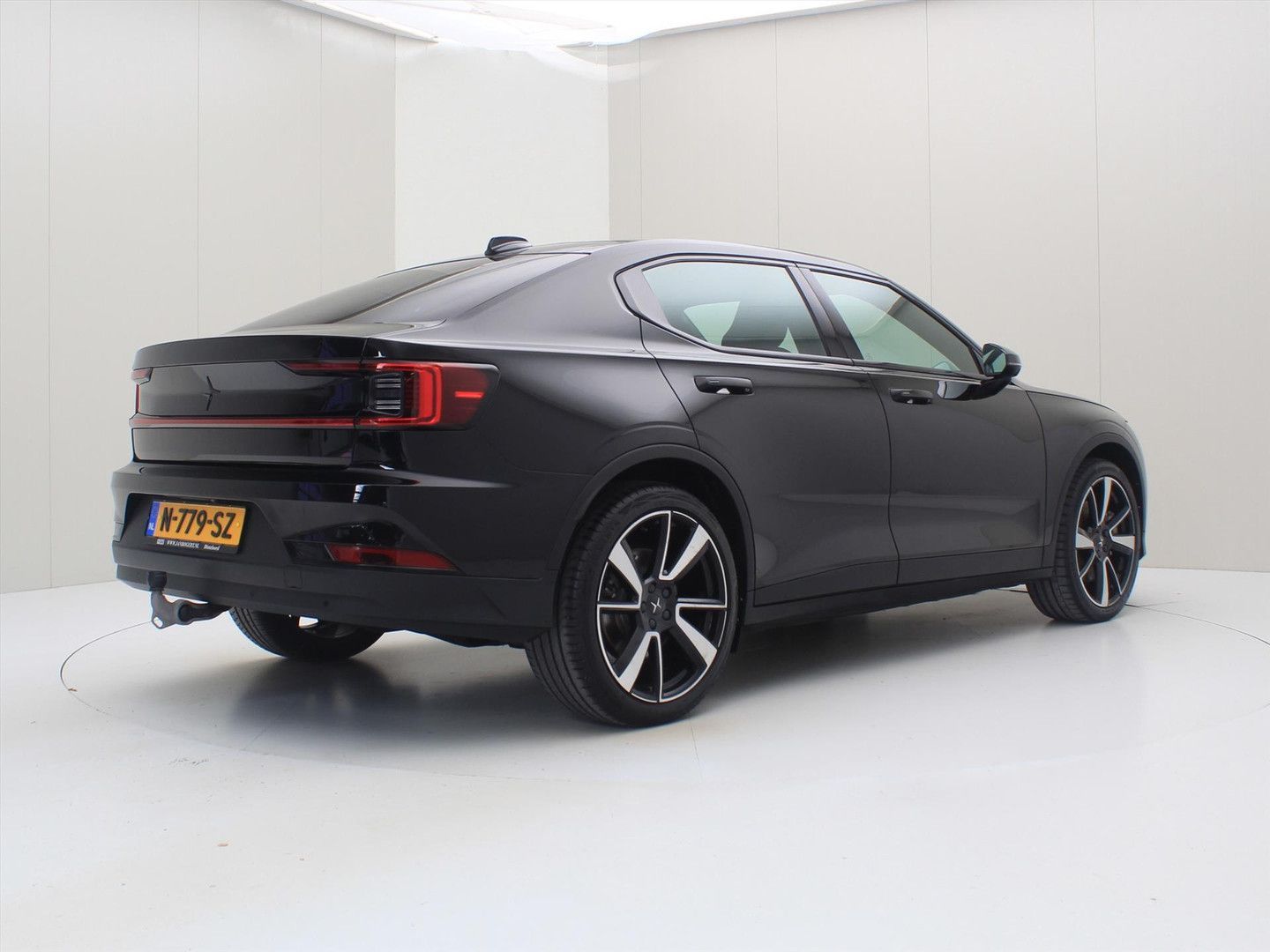 Polestar 2 Standard Range Single motor 63kWh 225pk 94.3% imagem 3