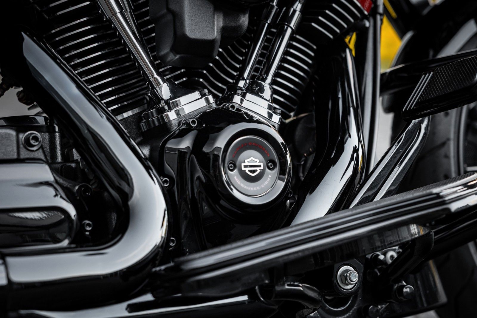 Fahrzeugabbildung Harley-Davidson CVO ROAD GLIDE 117 FLTRXSE - Kesstech -