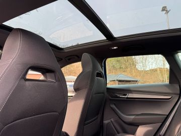Fahrzeugverkauf 25 Skoda Karoq Sportline 1.5 AHK*Pano*19 Zoll*Matrix