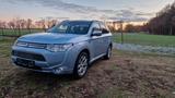 Mitsubishi Outlander PHEV Instyle 4WD - Mitsubishi Outlander Instyle mit Hybrid-Antrieb (Benzin/Elektro)