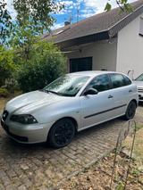 Seat Ibiza 1.4 Benzin/TÜV/KLIMA/REIFEN NEU - Seat Ibiza aus 2004: 1.4