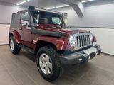 Jeep Wrangler Unlimited Sahara 4x4 3.8 /3-Trg/Softtop - Jeep Wrangler mit Benzin-Antrieb: Geländewagen