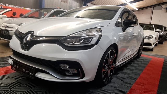 Renault Clio IV RS Sport Trophy AKRAPOVIC