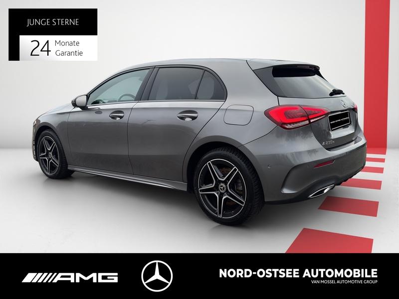 Mercedes-Benz A 250 e AMG KAMERA PANO TEMPO SITZHZG LED NIGHT