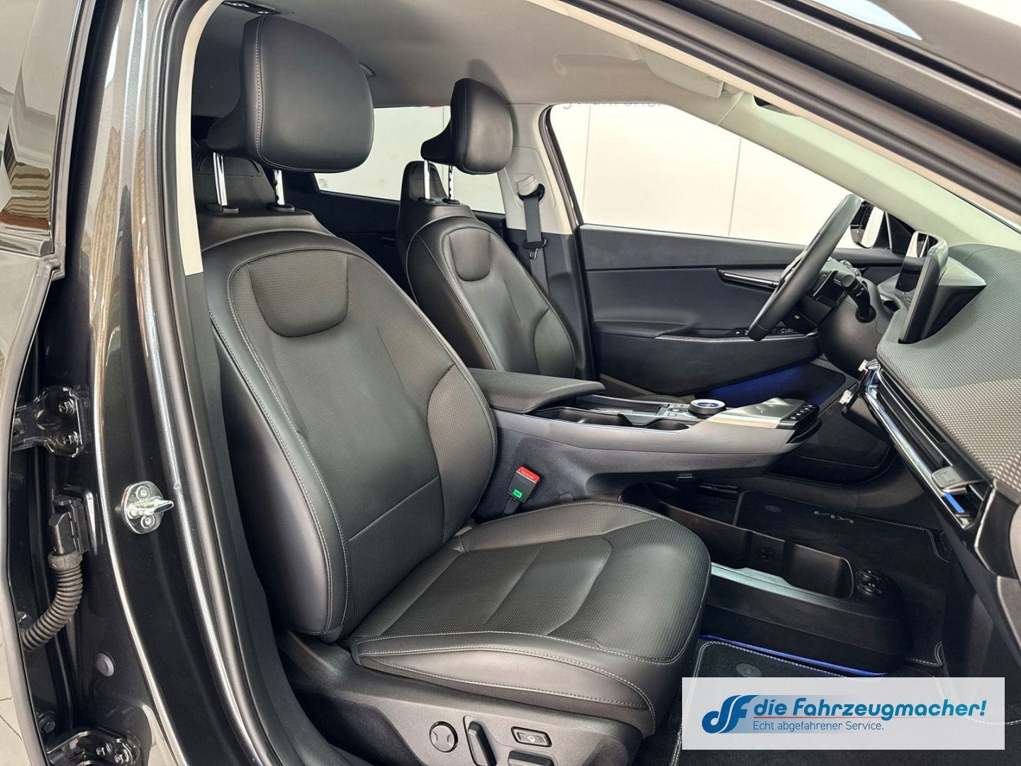 Fahrzeugabbildung Kia EV6 Earth 2WD HUD Navi Digitales Cockpit Memory