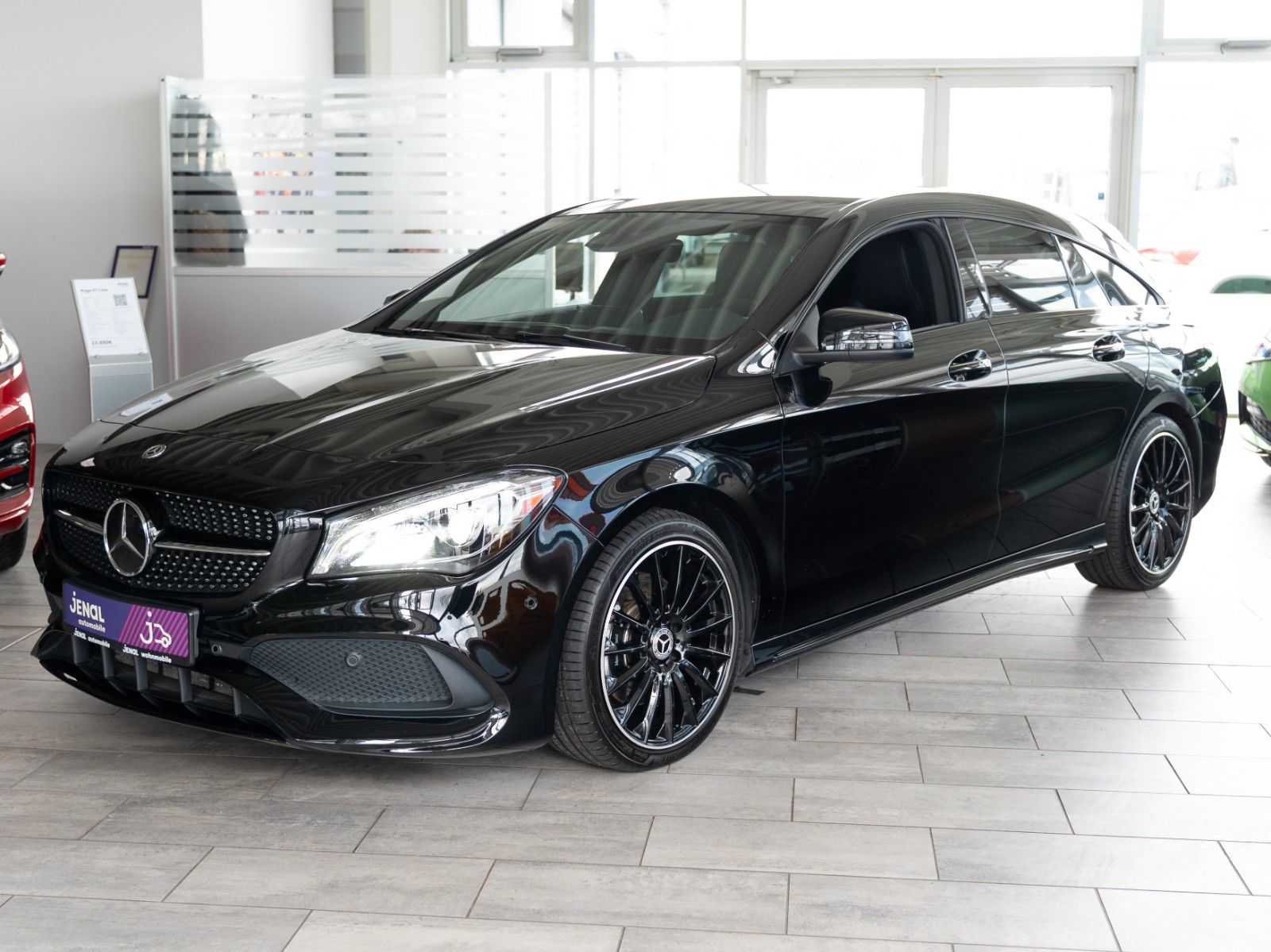 Fahrzeugabbildung Mercedes-Benz CLA 220 Shooting Brake AMG/4x4/AUTOM./KAMERA/LED