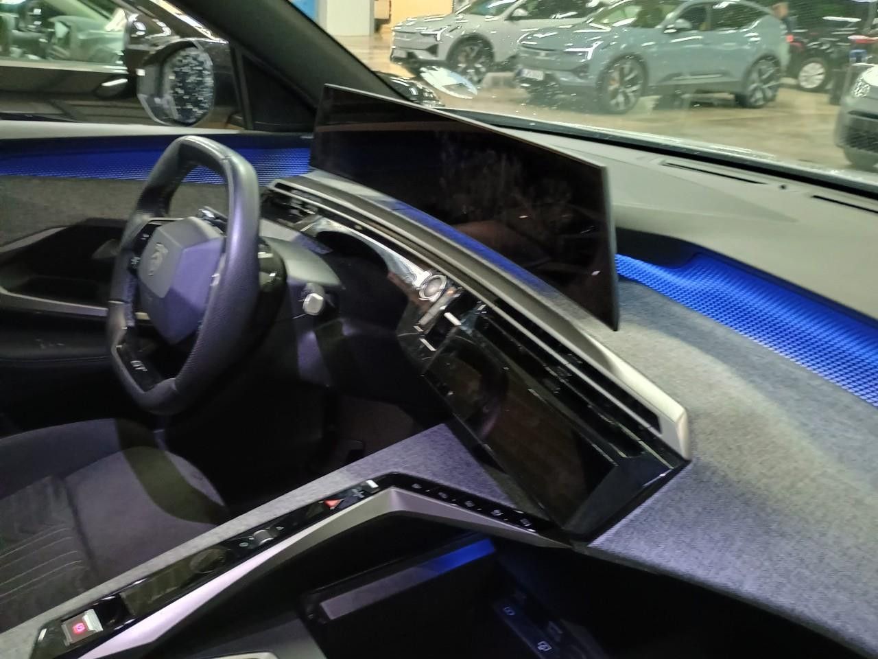 Fahrzeugabbildung Peugeot 3008 GT MHEV 145 e-DSC+Navi+Keyless+Sitzheizung