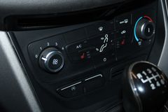 Fahrzeugabbildung Ford Grand C-Max Trend + AHK KLIMA Sitzheizung NAVI