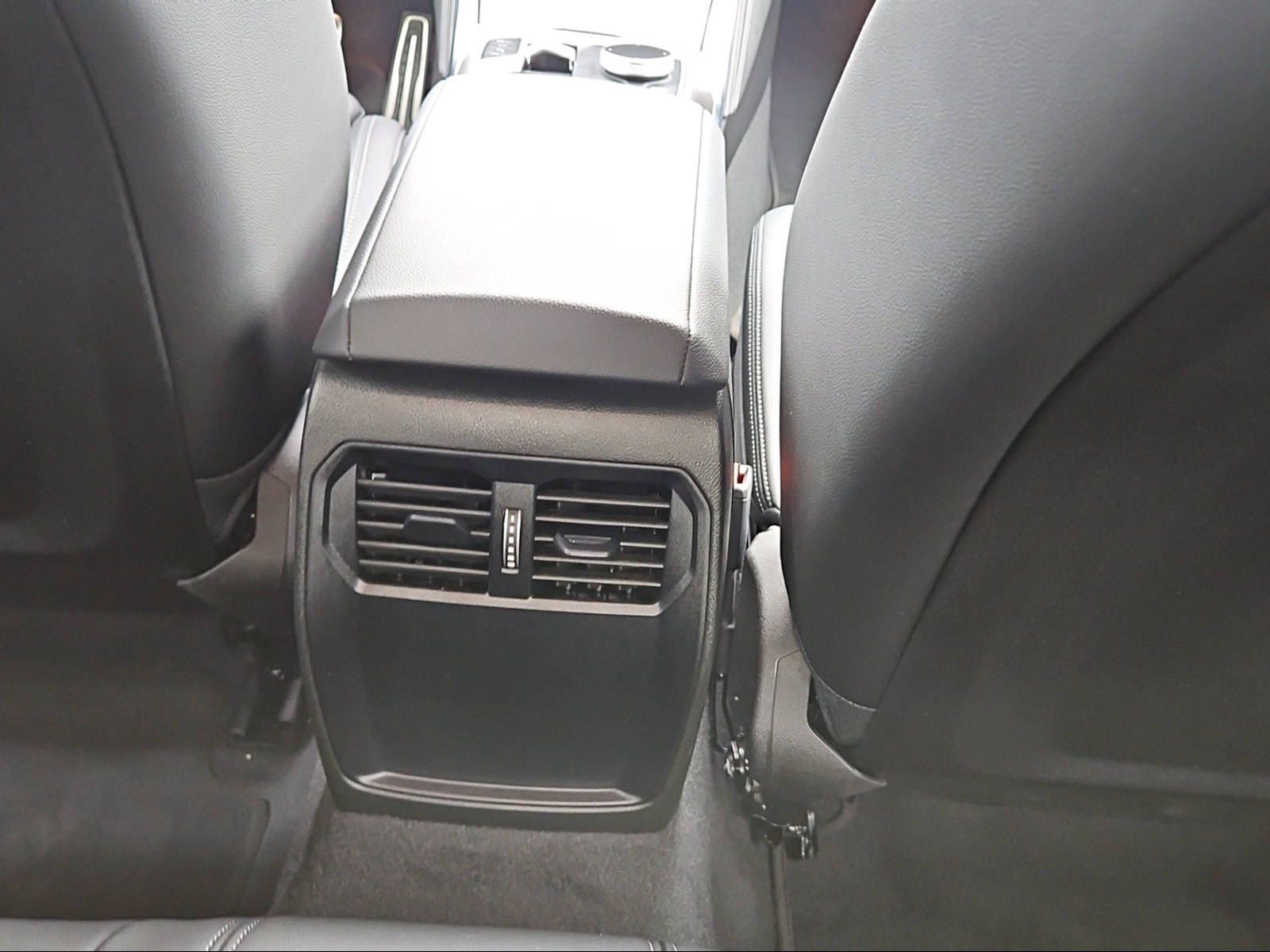 BMW 220 - Bild 20