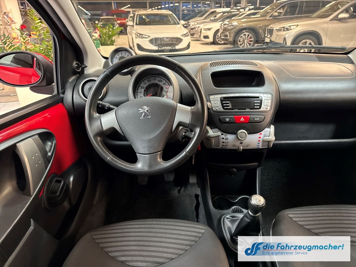 Fahrzeugabbildung Peugeot 107 Active GA Privacyverglasung teilb.Rücksb Led