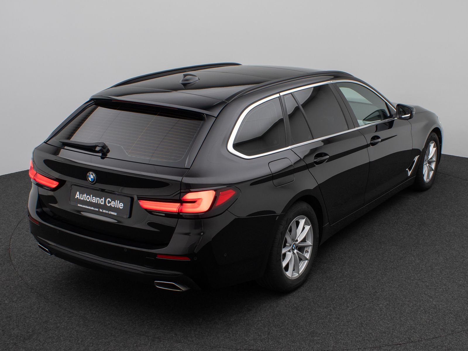 Fahrzeugabbildung BMW 520d Panoram Kamera DAB HiFi 4xKlima Leder Sport