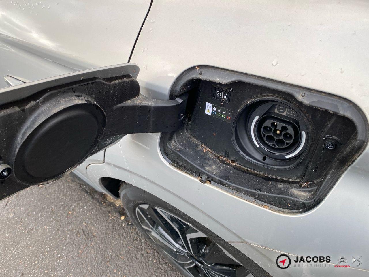 DS Automobiles DS4 Rivoli E-Tense 225 TEMPOMAT LED ELEK.SITZ