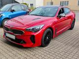 Kia Stinger 2.0 T-GDI GT Line sehr gepfleg... - Kia Stinger: 2.0