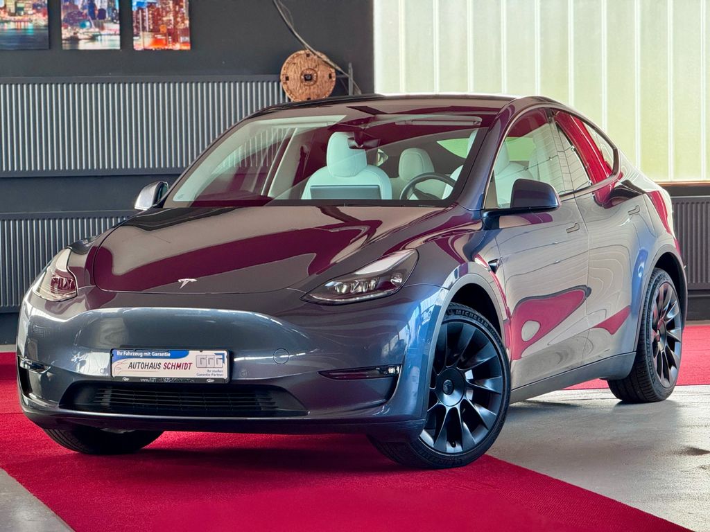 Image of Tesla Model Y