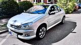 Peugeot 206 CC 1.6 Benzin - Peugeot 206 Gebrauchtwagen in Hamburg