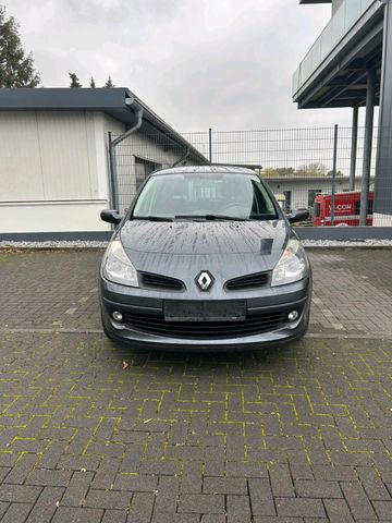 Renault clio Diesel wenig km TÜV