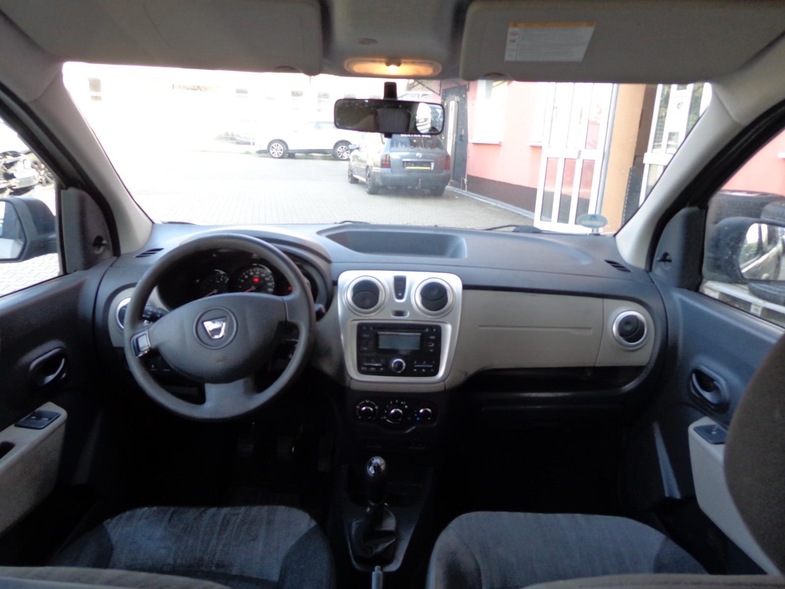 Dacia Lodgy 2013 — photo 12