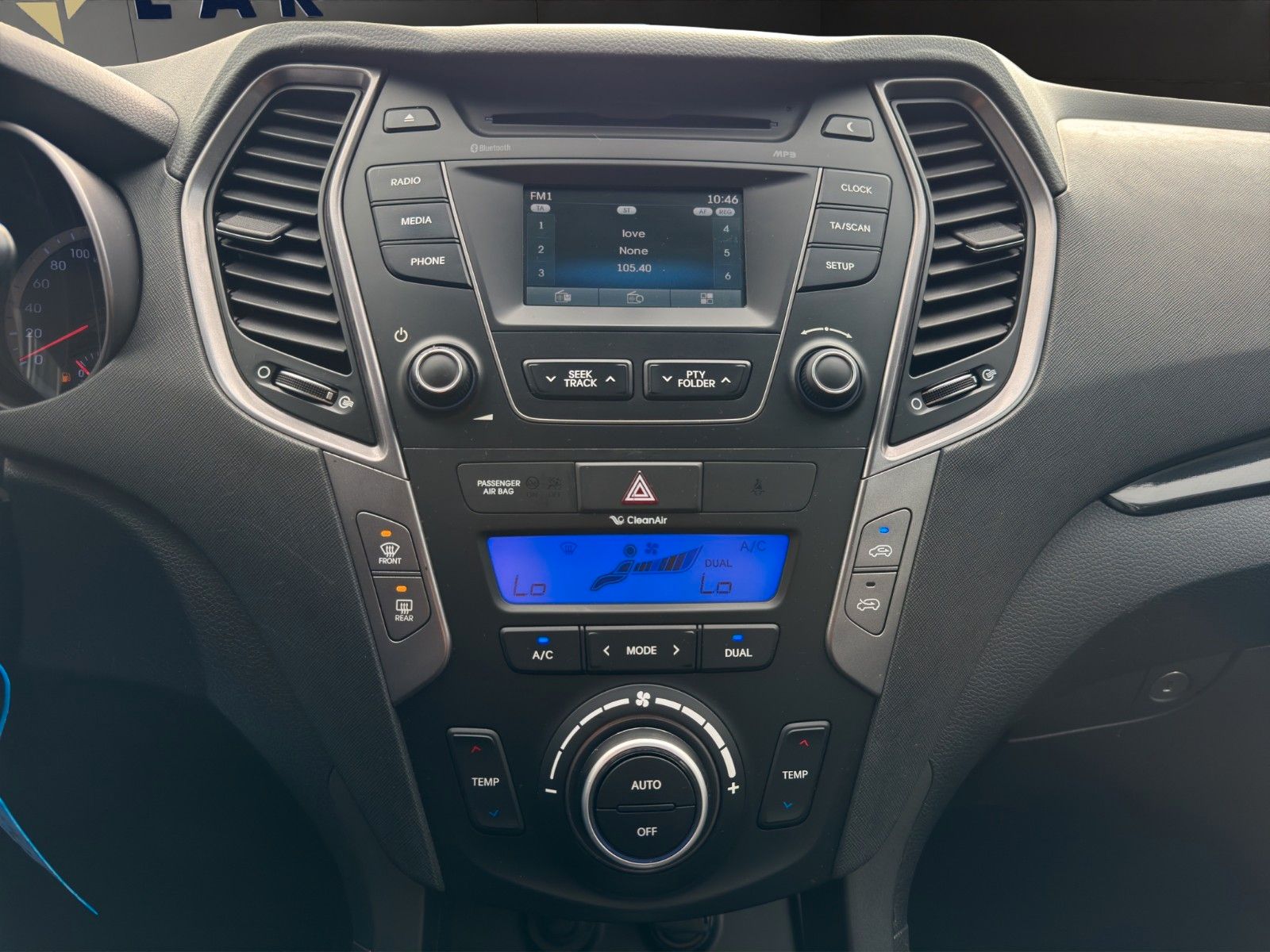 Fahrzeugabbildung Hyundai Santa Fe 2WD*AHK*Kamera*Xenon*Vollleder*Tempomat