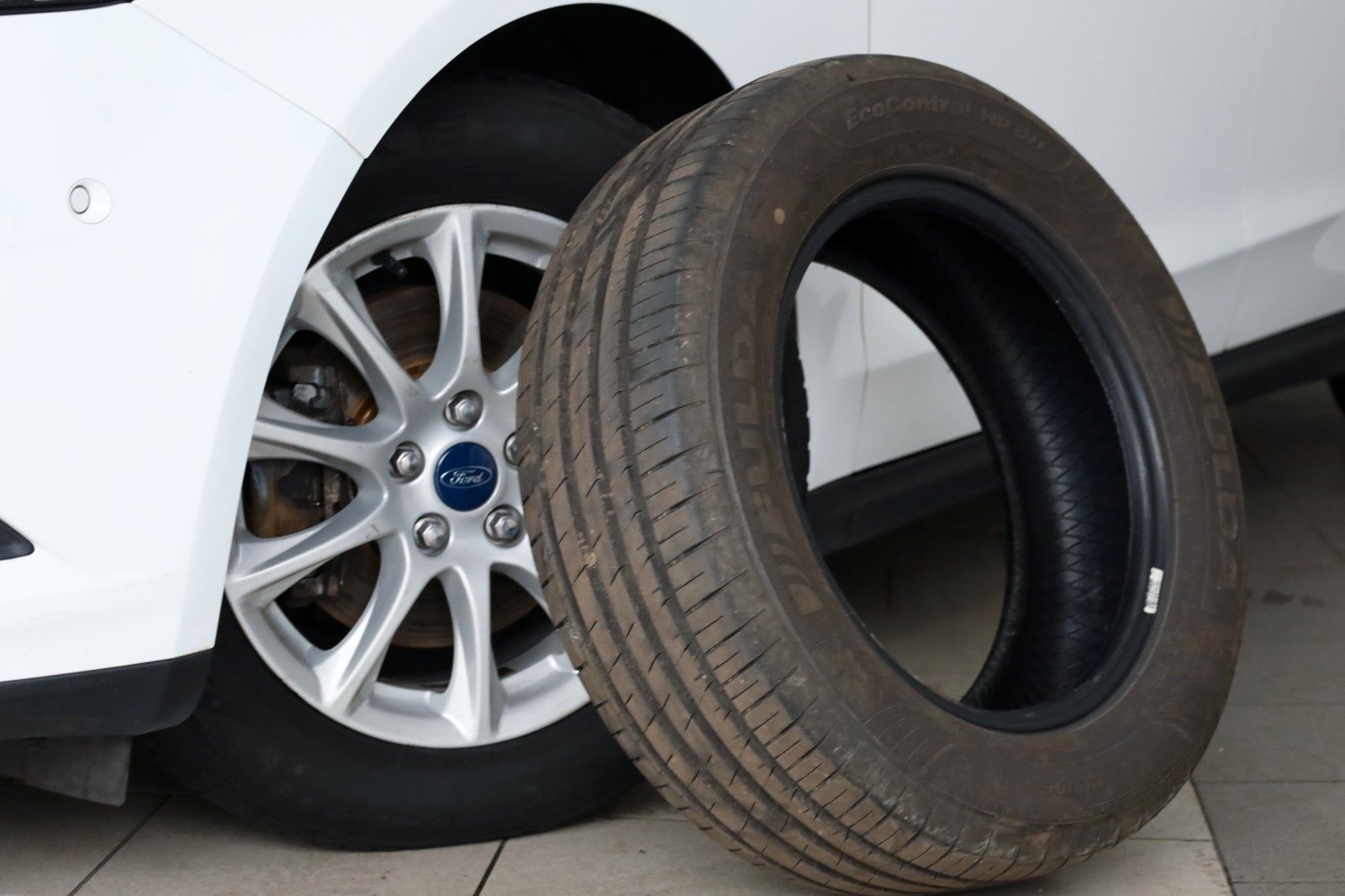 Fahrzeugabbildung Ford Mondeo Lim. Trend Navi,SH,PDC,SR+WR