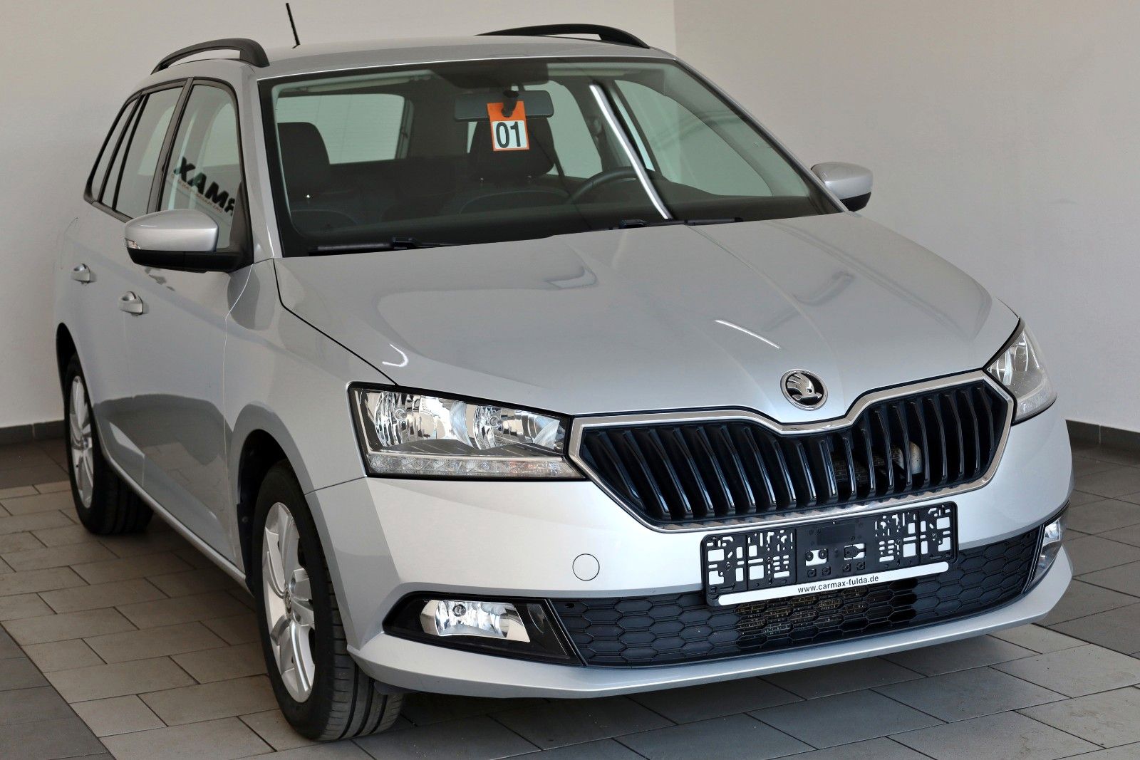 Fahrzeugabbildung SKODA Fabia Combi Ambition SH,PDC,Kamera,Apple CarPlay