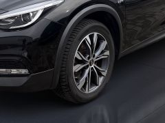 INFINITI QX30 2.2dPremium Allrad LED+Navi+SHZ+2xKlima+Kam