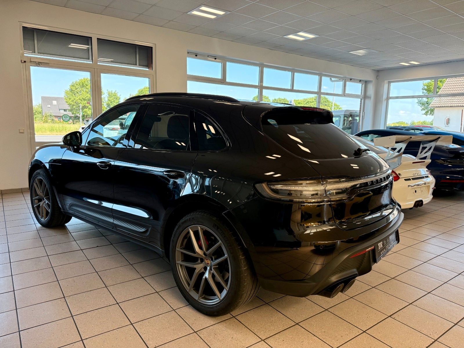 Fahrzeugabbildung Porsche Macan S Luftfederung/Sportabgas/Panorama/Keyless