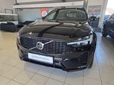 Volvo XC60 B5 R-Design Massage FourC Pano 360° 22Zoll - Volvo XC60 in Augsburg
