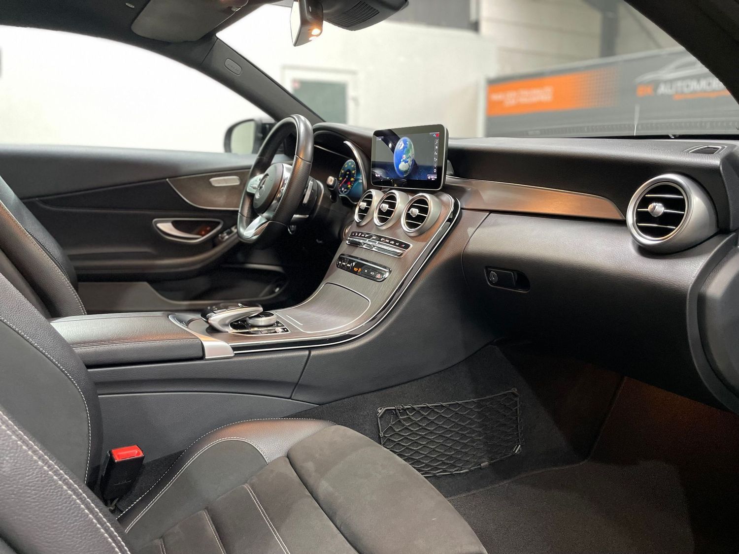 Fahrzeugabbildung Mercedes-Benz C 200 4Matic AMG Sport#Digital#LED#360°#Pano